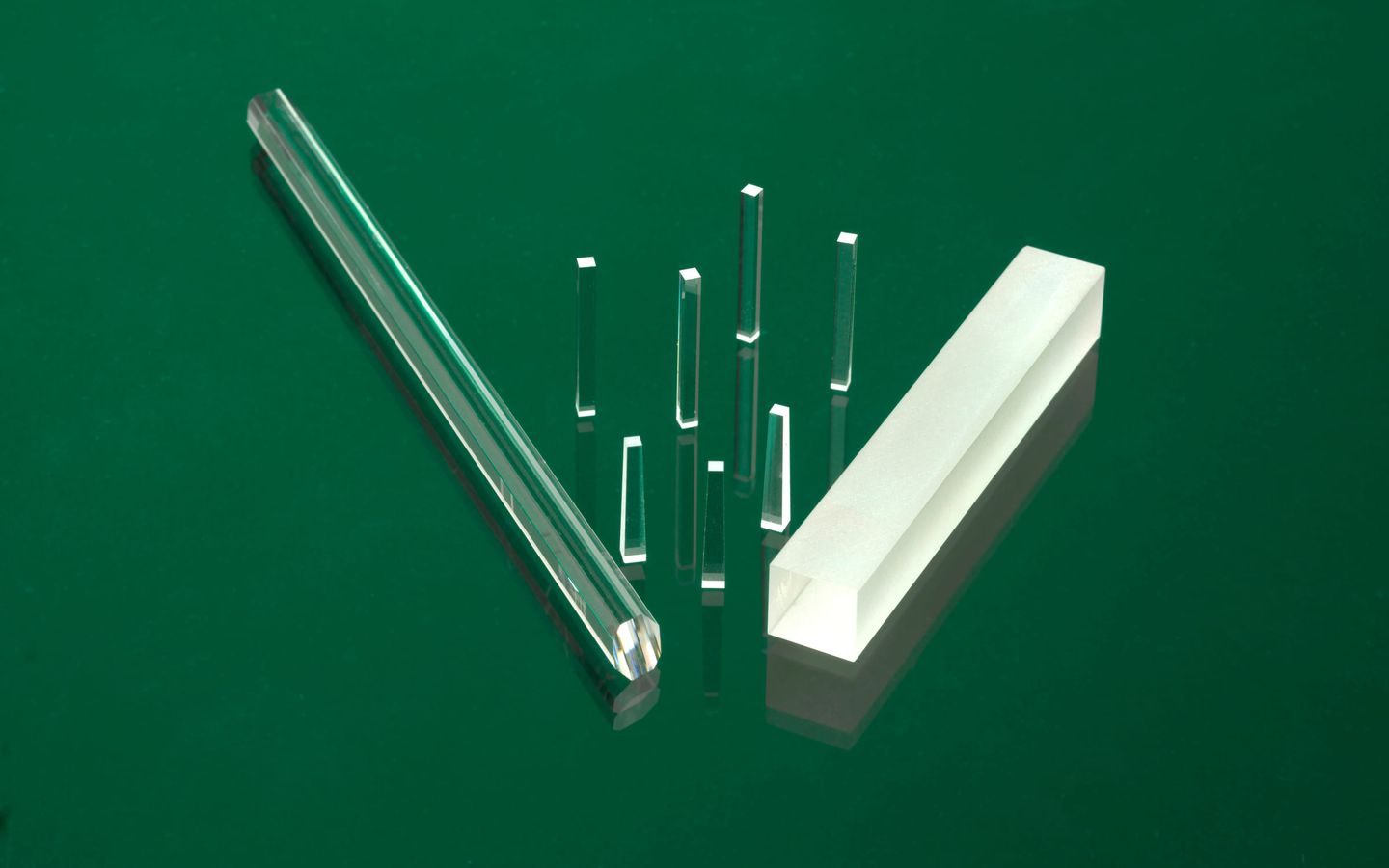 Laser homogenizers and light pipes manufactured by IRD Glass